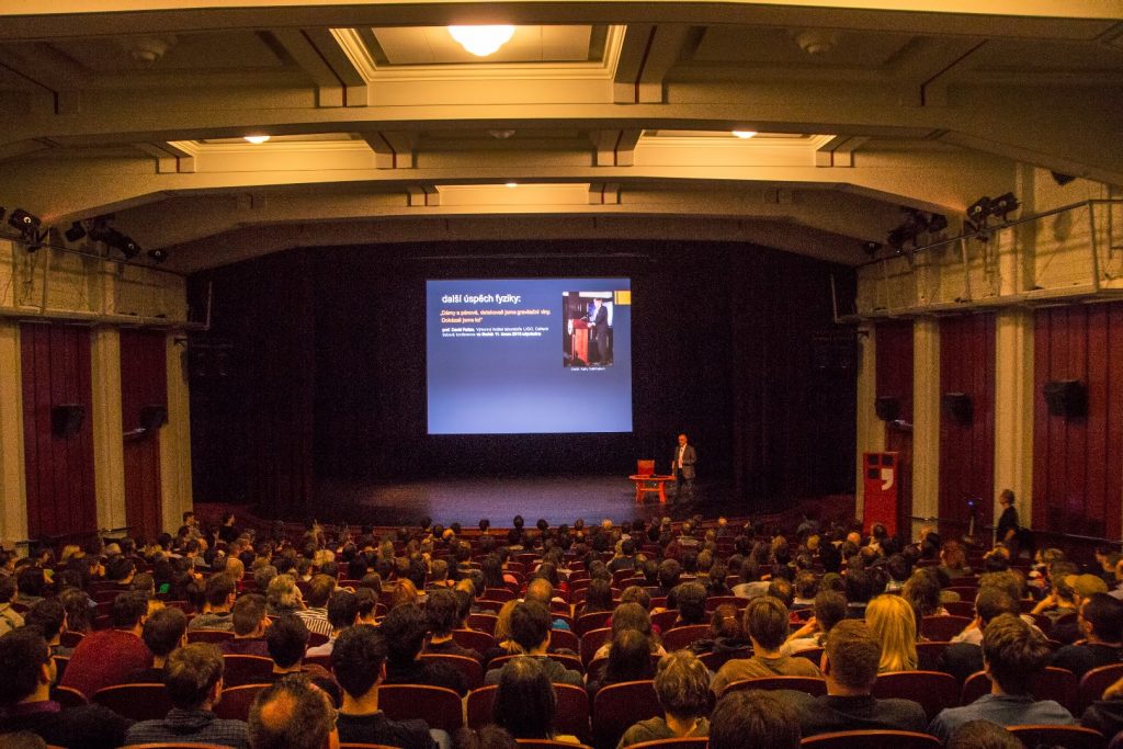 Presentation of gravitational wave observations by Prof. Podolsky (Charles University) 